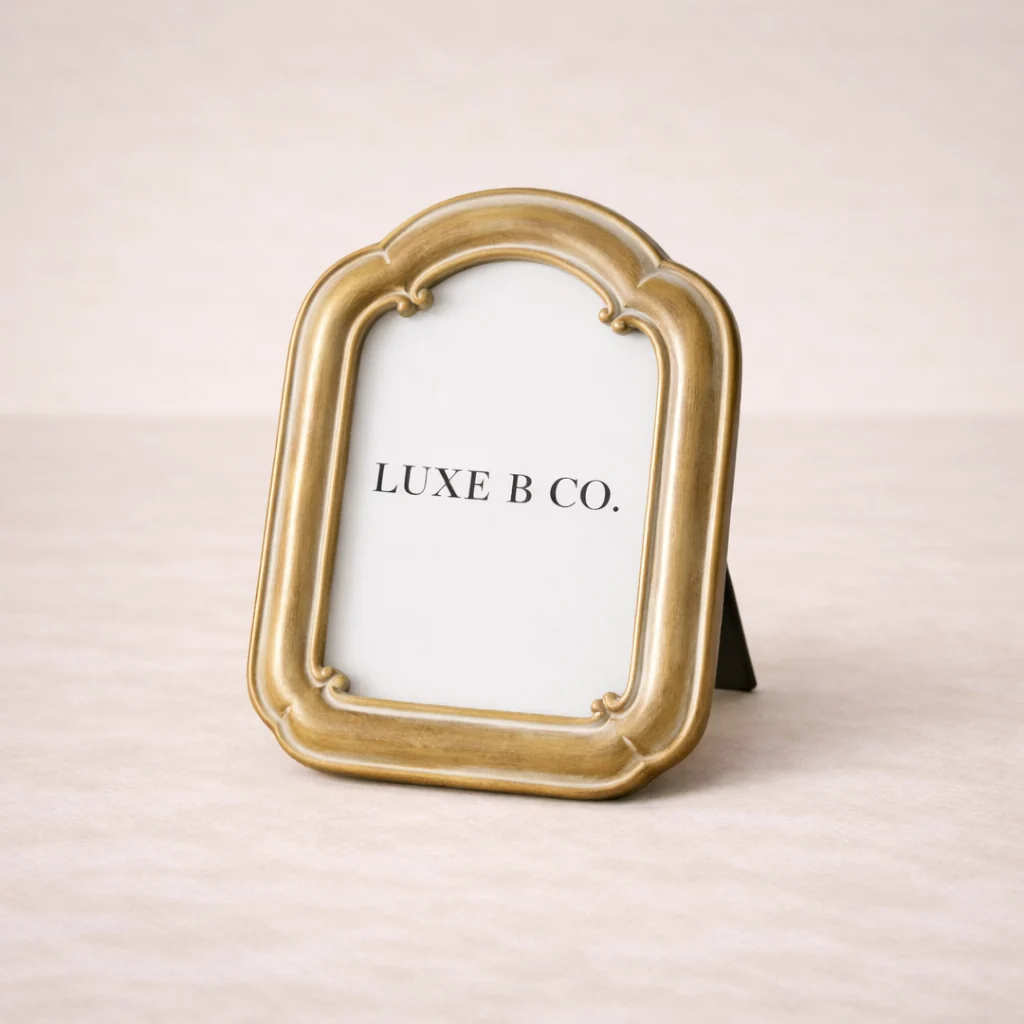Vintage Inspired Arched Photo Frame