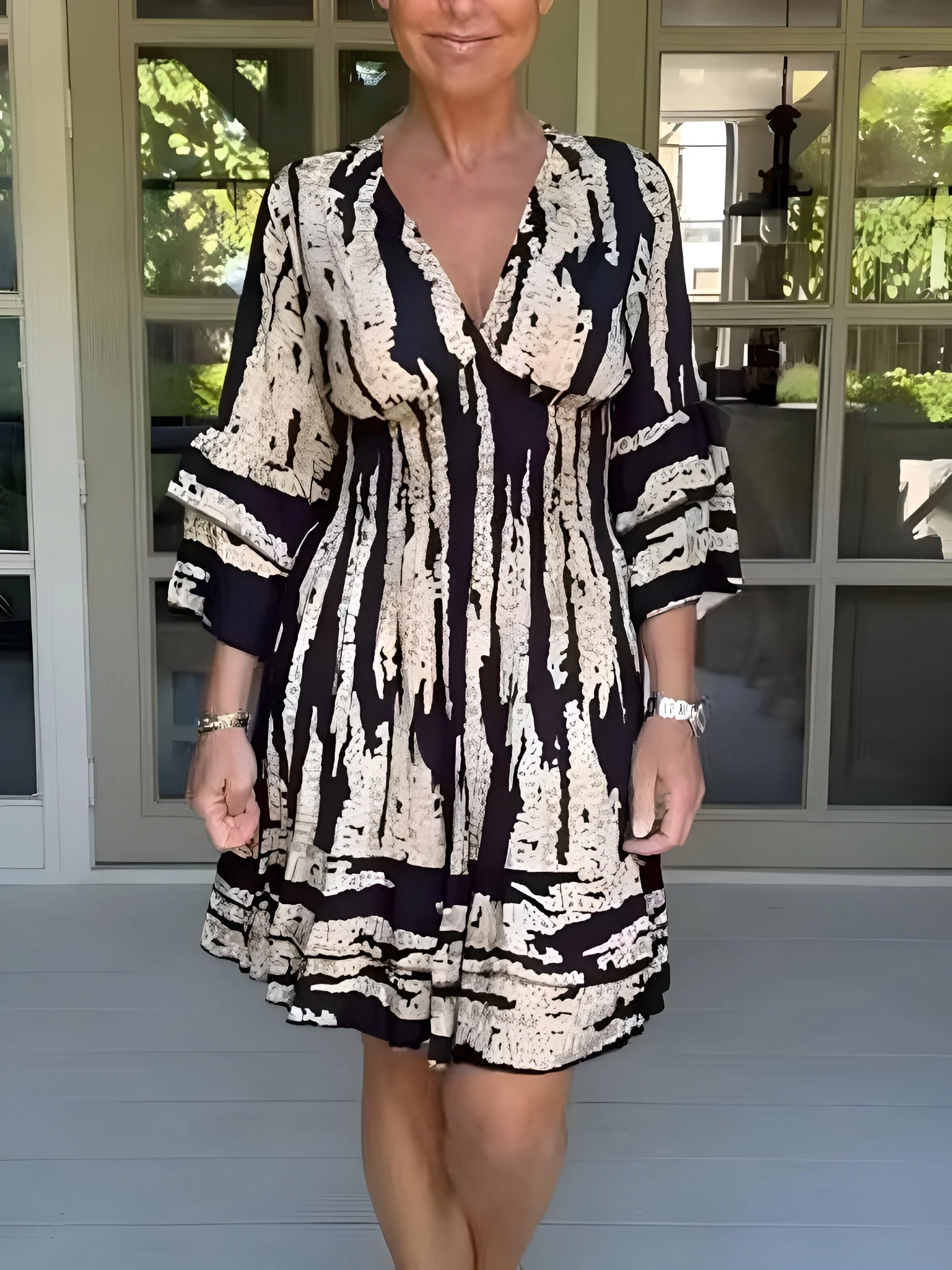 Womena??s Elegant Flowing Summer Dress Lightweight Silhouette