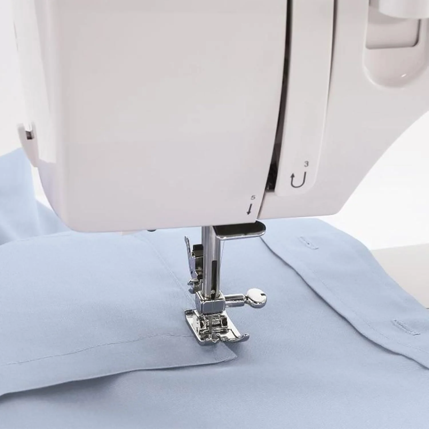 Singer Talent 3323-30 Mechanical Sewing Machine, Utility Stitches, One-Step Fully Automatic Eyelet Stitches, Zig-Zag Up to 6 mm, Automatic Threading, Professional Sewing Machine, White
