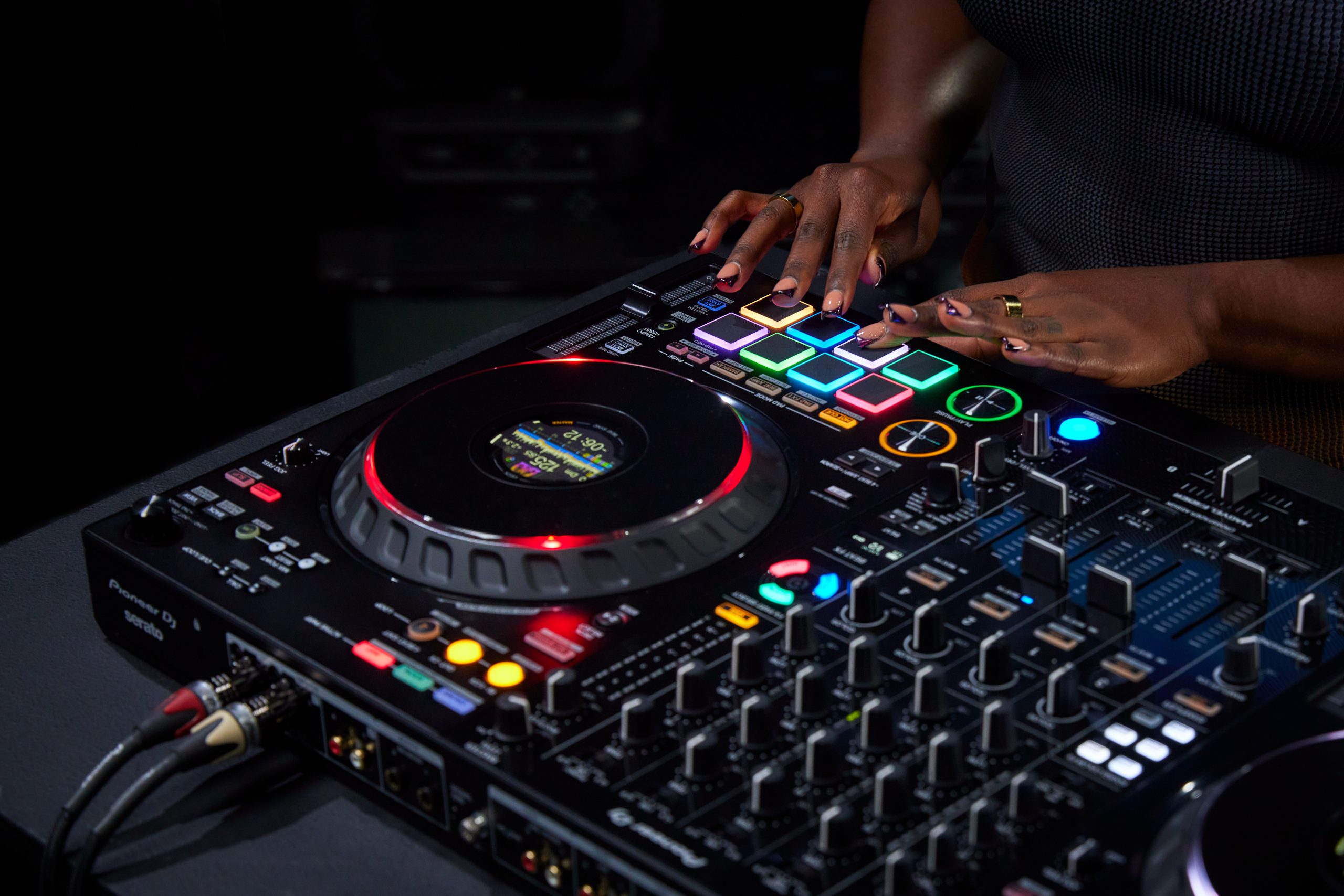 Pioneer DJ - DDJ - FLX10 - WaveBeat