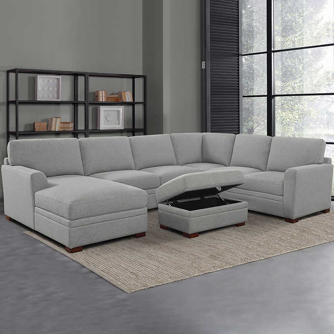 Thomasville Langdon Fabric Sectional with Storage Ottoman