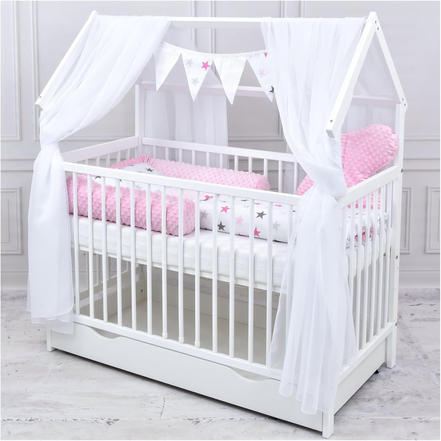Baby Delux Babybett Komplett Set Hausbett 60x120 cm weiß Schublade Rausfallschutz Kinderbett Matratze Bettwäsche Deko Set (Prince Stars)