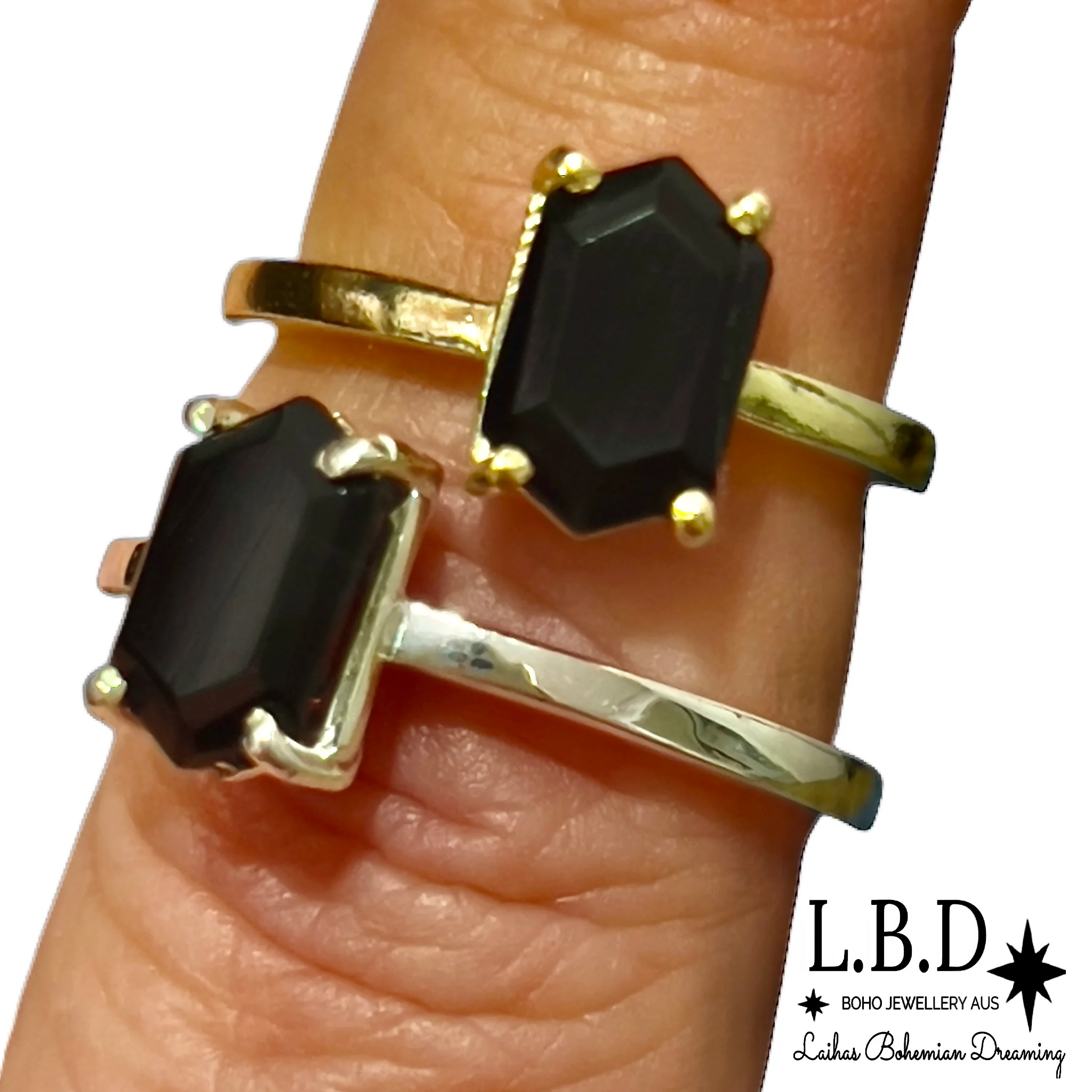Laihas Mini Hex Crystal Onyx Ring