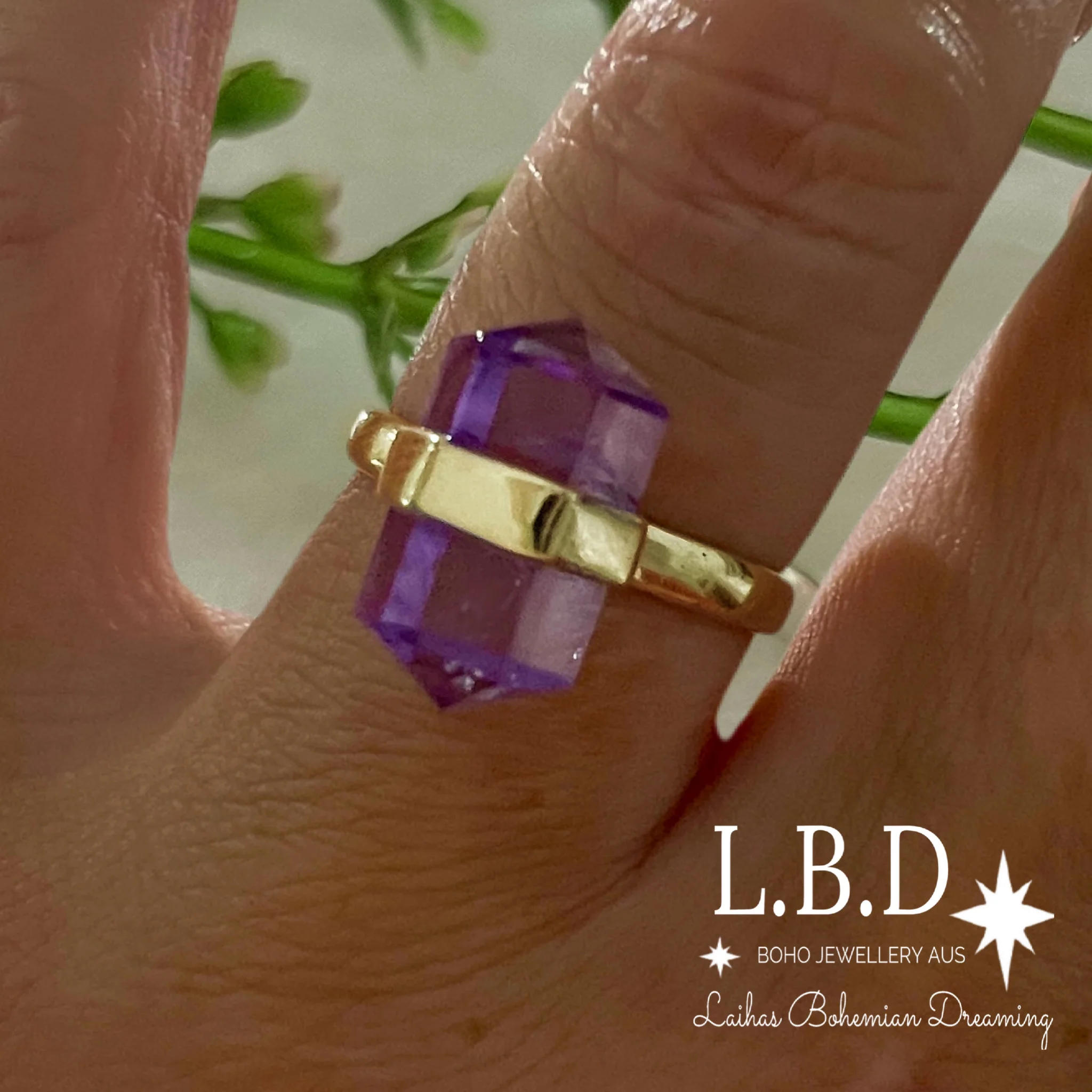 Laihas Gold Crystal Kindness Amethyst Ring