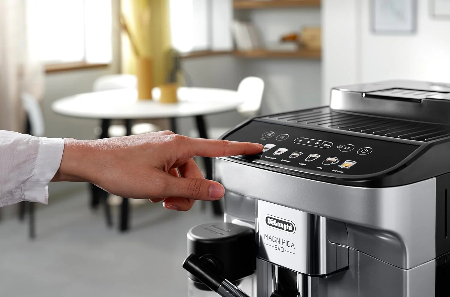 De'Longhi Magnifica Evo Next ECAM312.80.TB, Kaffeevollautomat mit 13 Getränken (Cappuccino, Espresso, Latte Macchiato), 2,4'' TFT Farbdisplay, LatteCrema Milchsystem, 2-Tassen-Funktion, Titan