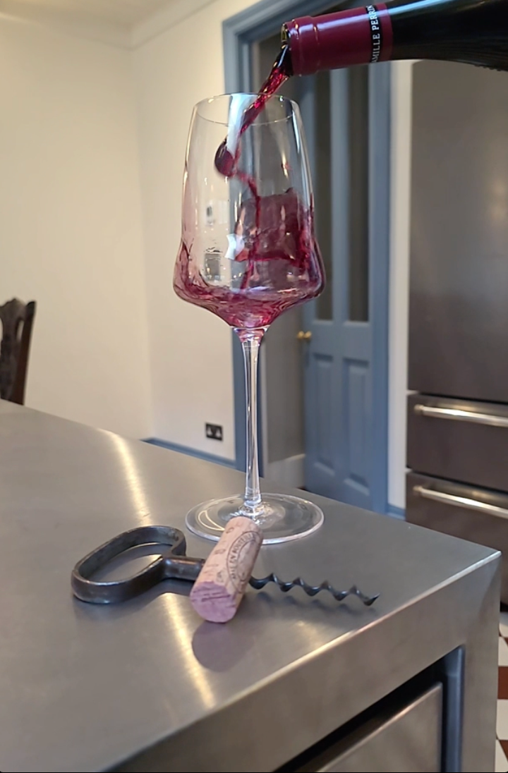 LUXURY WINE GLASSES -THINRIM & HIGH CLARITY