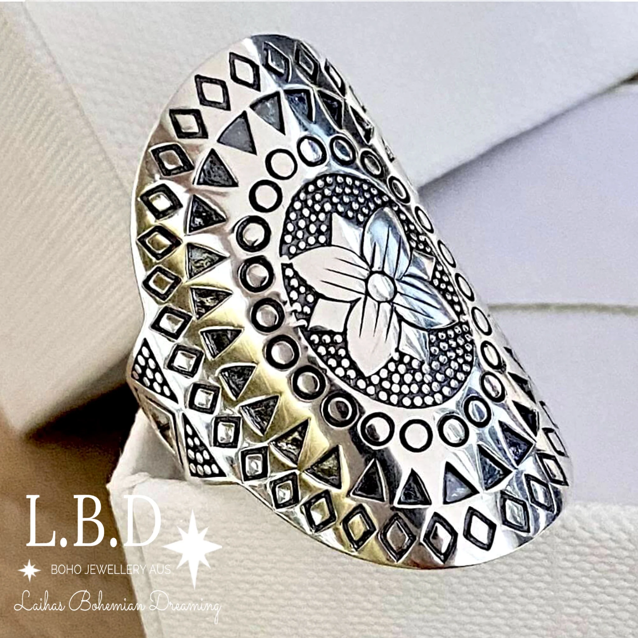 Laihas Boho Floral Shield Sterling Silver Ring