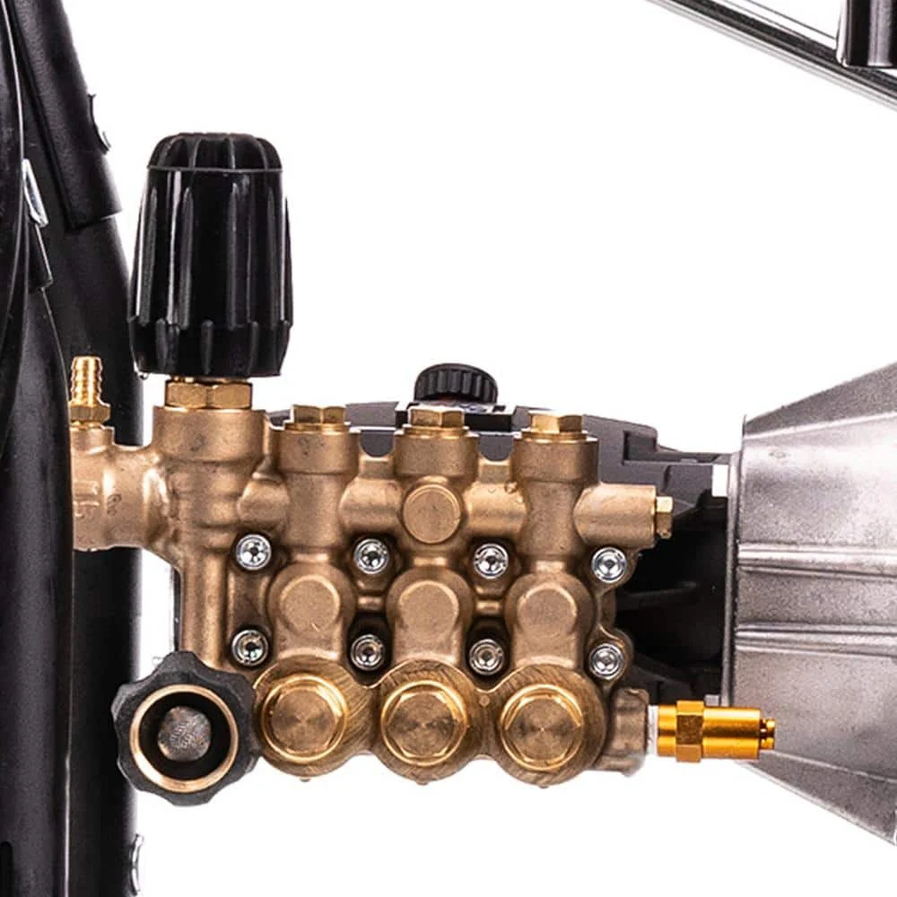 Petrol-powered cold water pressure washer with 420 cm3 engine, 4400 PSI (286 bar), 4.0 GPM (15.1 l/min).