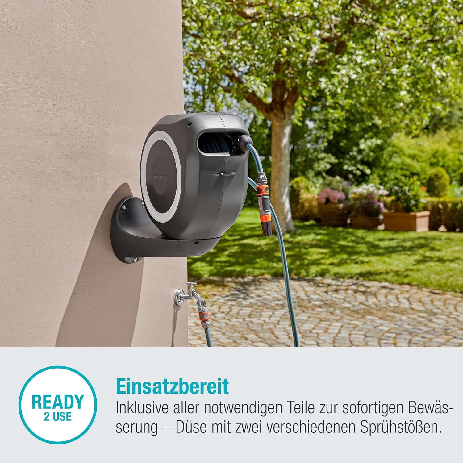 Gardena Wand-Schlauchbox RollUp M 20 m: Flexible Bewässerung für mittelgroße Gärten, schwenkbare Schlauchtrommel, mit Wandhalterung, Systemteilen und Spritze inkl. 20 m Gardena Schlauch (18612-20)