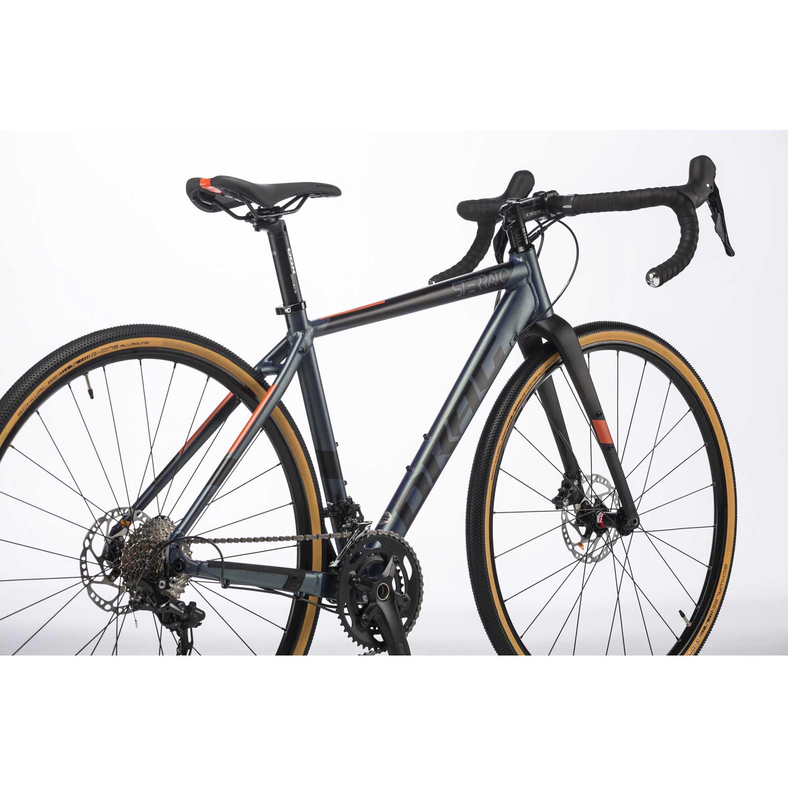 28 Inch Heren Gravel Bike STERRATO 7.0 Fiets 2 x 10 Versnellingen Shimano GRX-400