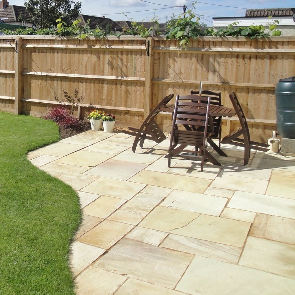 Bradstone Natural Sandstone Patio Kit – Fossil Buff 15.3M2