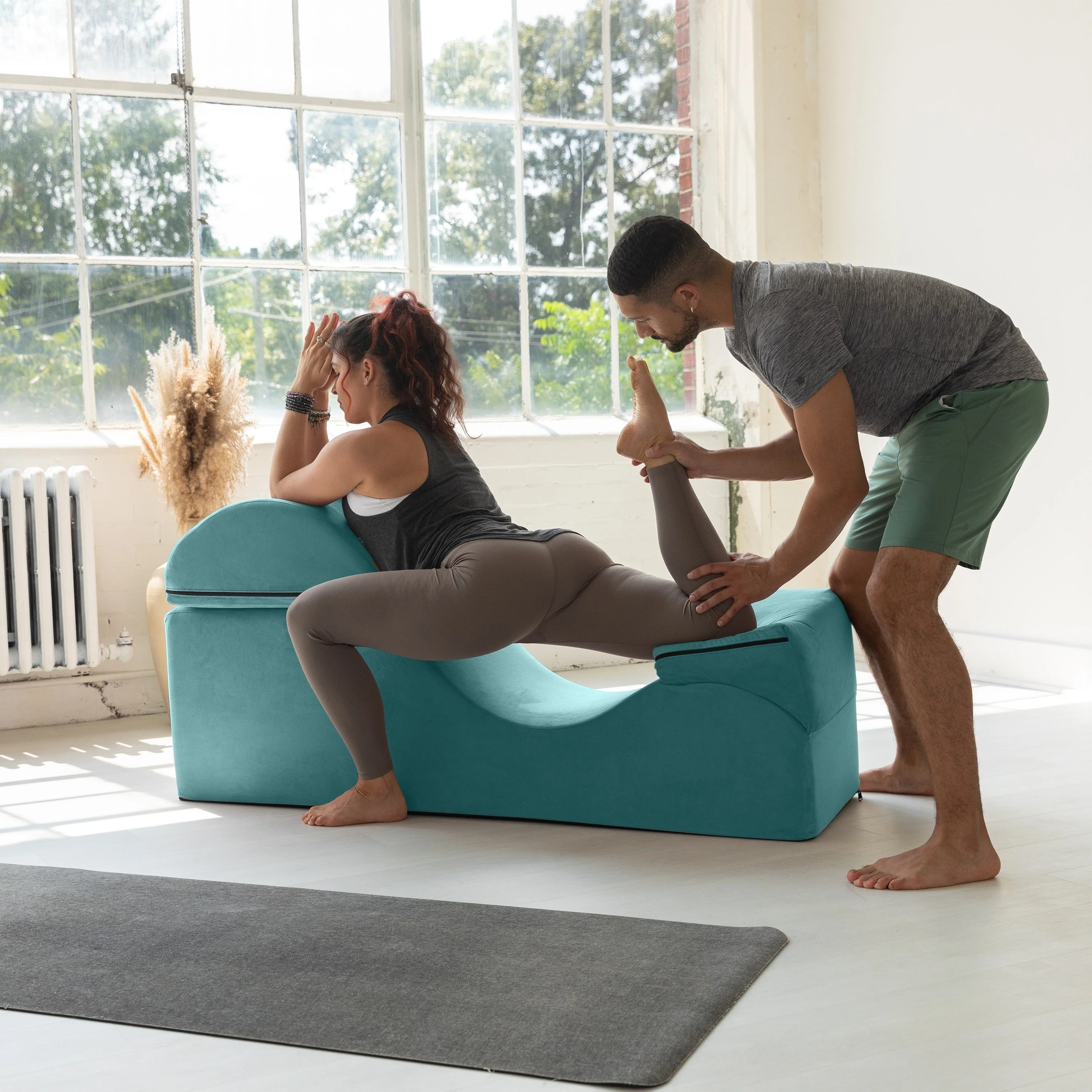 Avana Kami Convertible Chaise / Yoga & Massage - 2-In-1 Ottoman with Concealed Fold Out Yoga Lounge Chair, Microvelvet - N/A