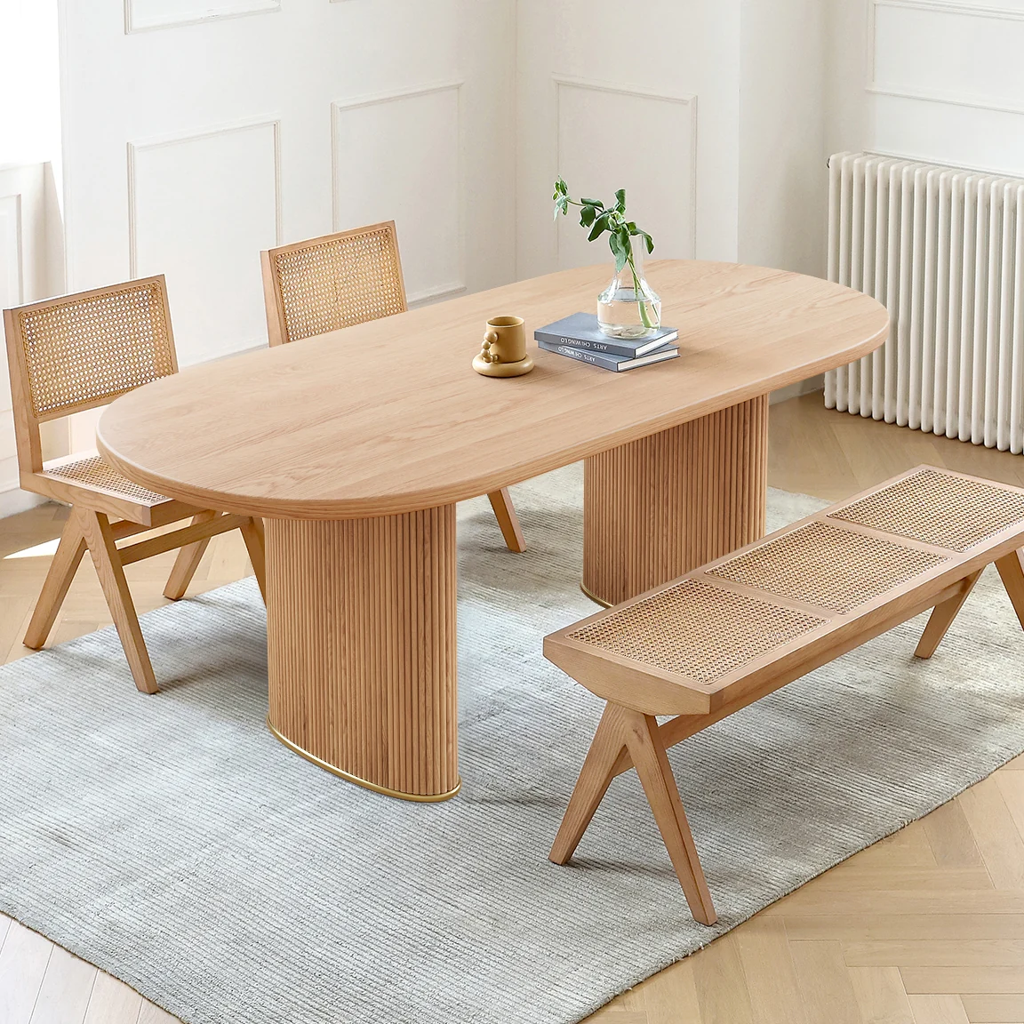 Mesa de comedor de madera de fresno de forma ovalada, vista adicional 2