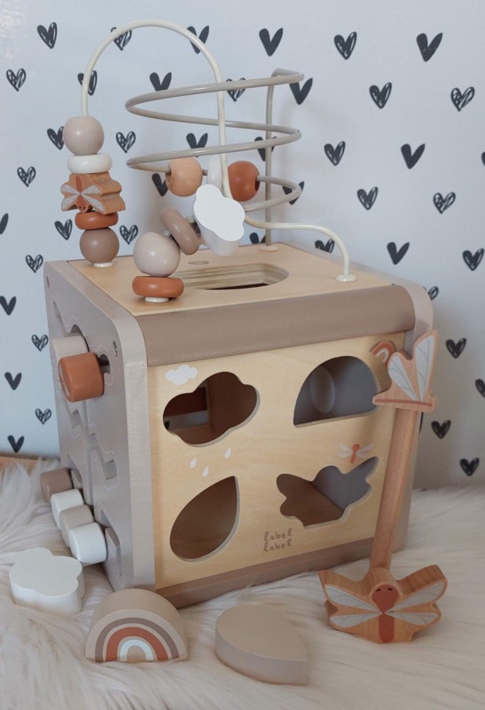 ''Label Label'' houten activiteitenkubus Nougat (met naam)