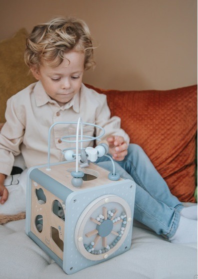 ''Label Label'' houten activiteitenkubus Blauw (met naam)