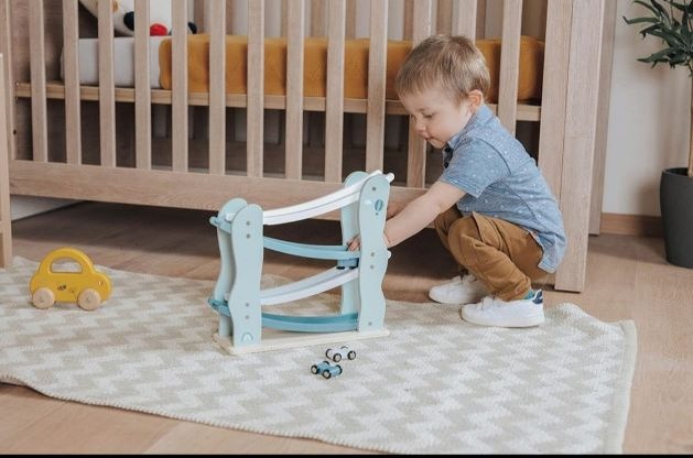 ''Label Label'' houten autoglijbaan blauw met naam