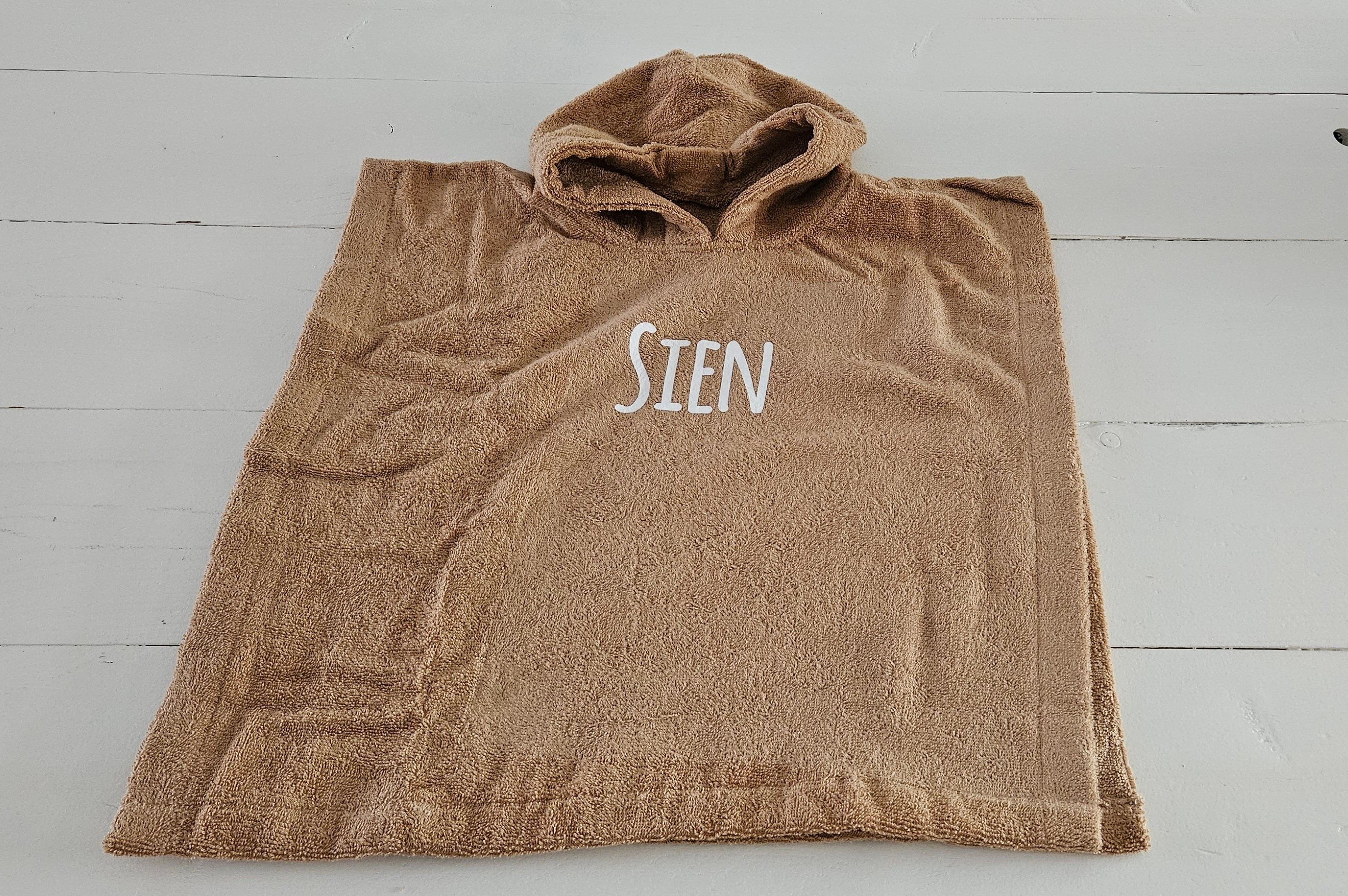 Funnies badponcho maat L - Sand (met naam)