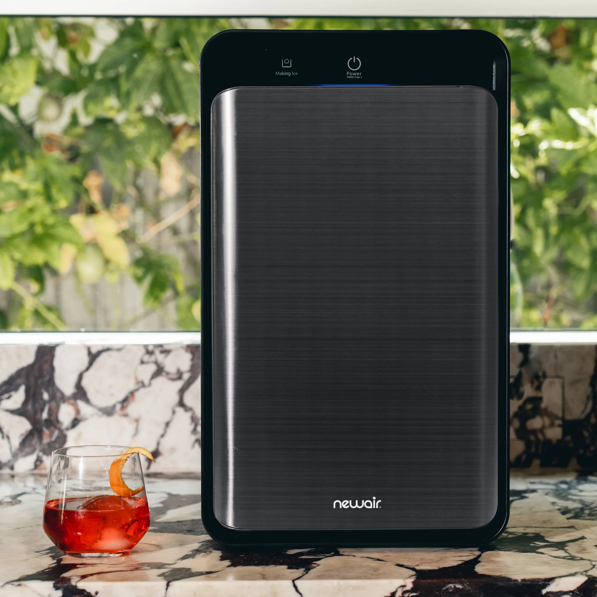 2025 Newair? Bovenblad Ijsbolmaker voor Whiskey, 32 IJsbolletjes / 24 Uur