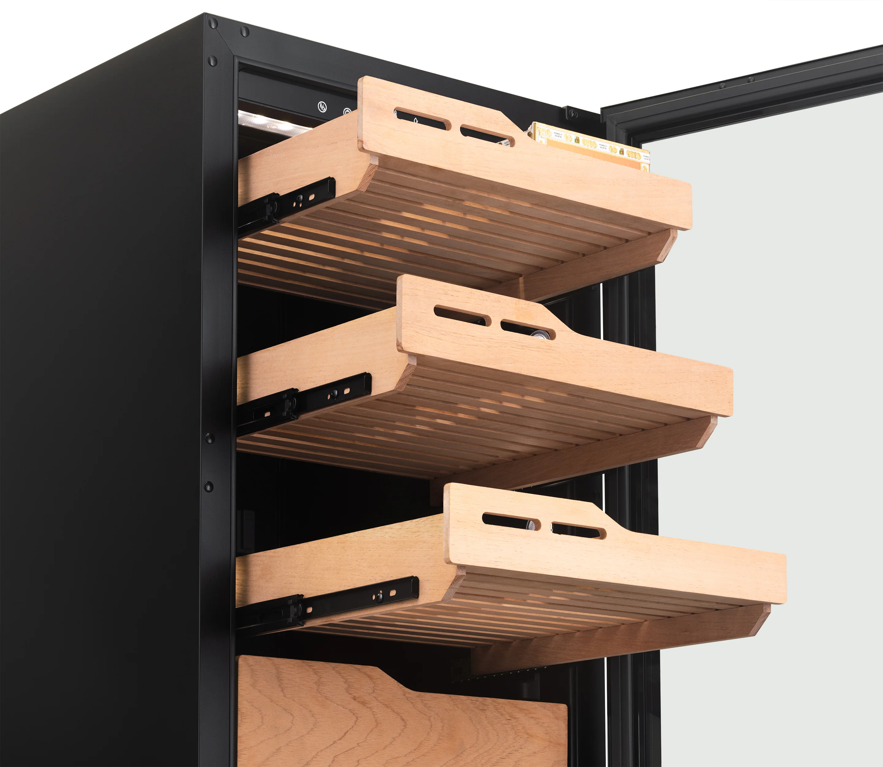 2025 Newair? Elektrische Humidor voor Sigaren, Capaciteit voor 840 Sigaren, Ingebouwd