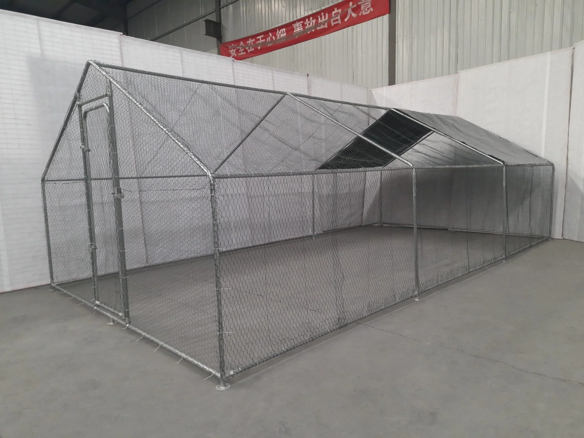 2025 Hondenkennel en Kippenhok 10x20 FT �C Duurzaam Metalen Omheining met Structuur