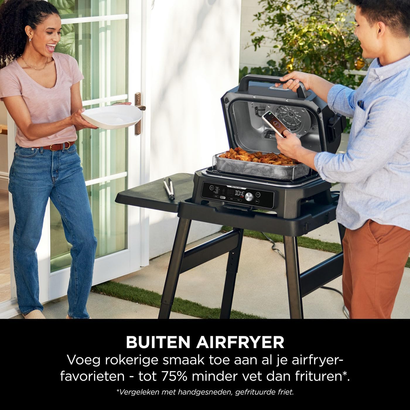 Ninja Woodfire Pro Connect XL Electric BBQ Grill & Smoker with App Control, Digital Sensor, Large 7-in-1 Grill & Air Fryer with Wood Fire Pellets, Weatherproof, Black OG901EU