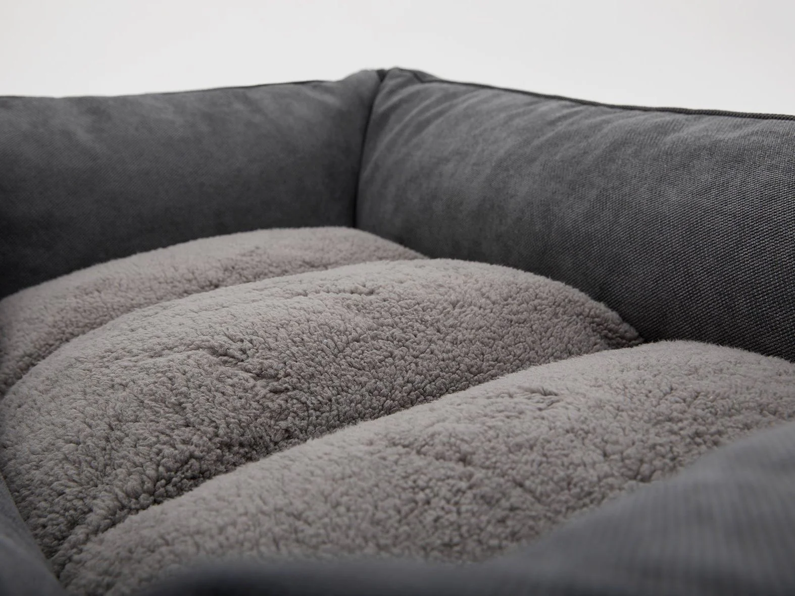 2025 Hondenbed LALELU