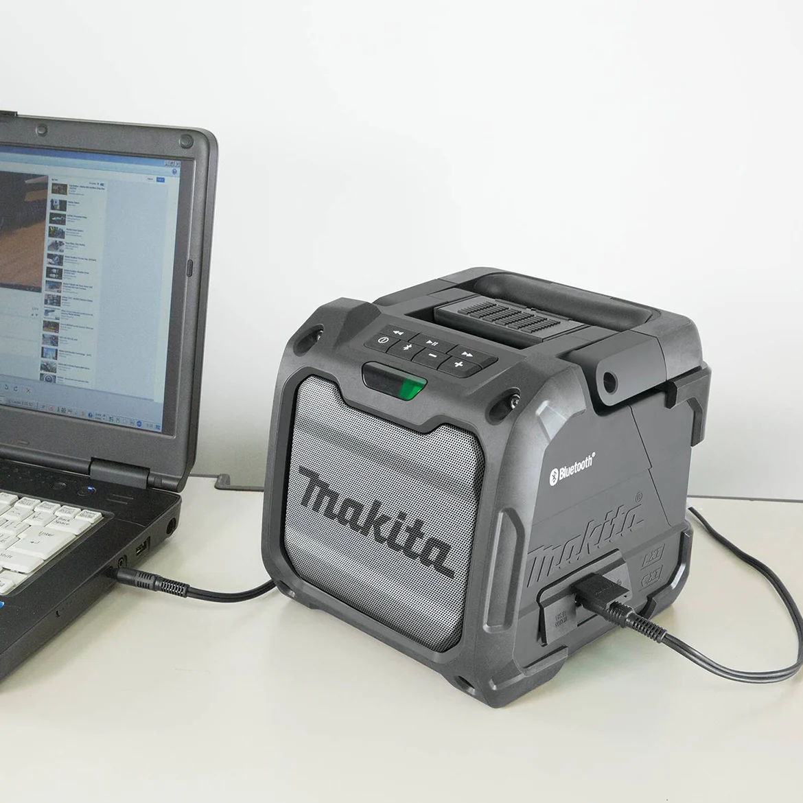 2025 Makita XRM08B Draadloze Bluetooth Luidspreker voor Werkplek van 12-Volt/18-Volt CXT/LXT - Los Gereedschap