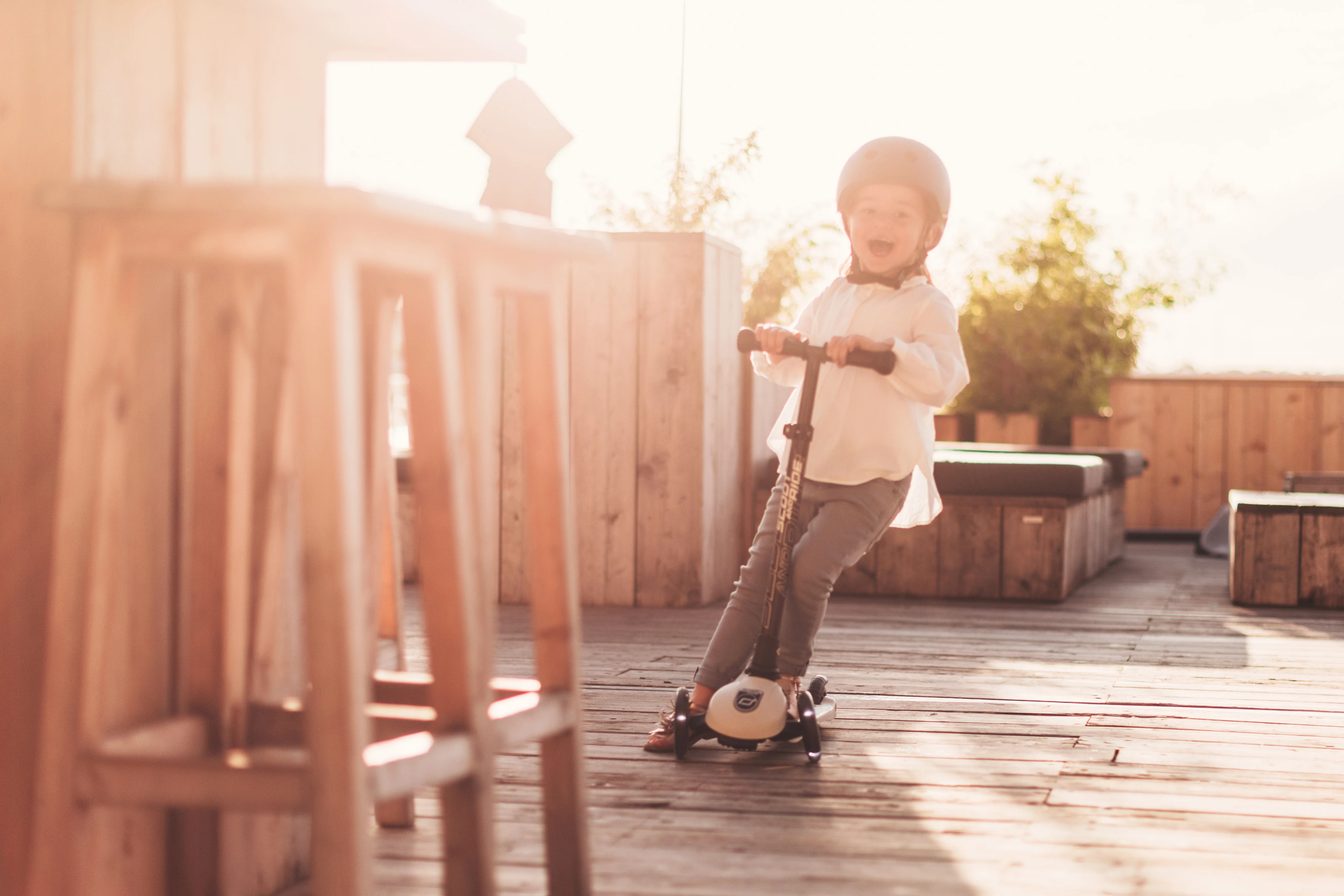 2025 Scoot & Ride Highwaykick 3 LED �C Step voor kinderen met opvouwbaar stuur en lichtgevende wielen