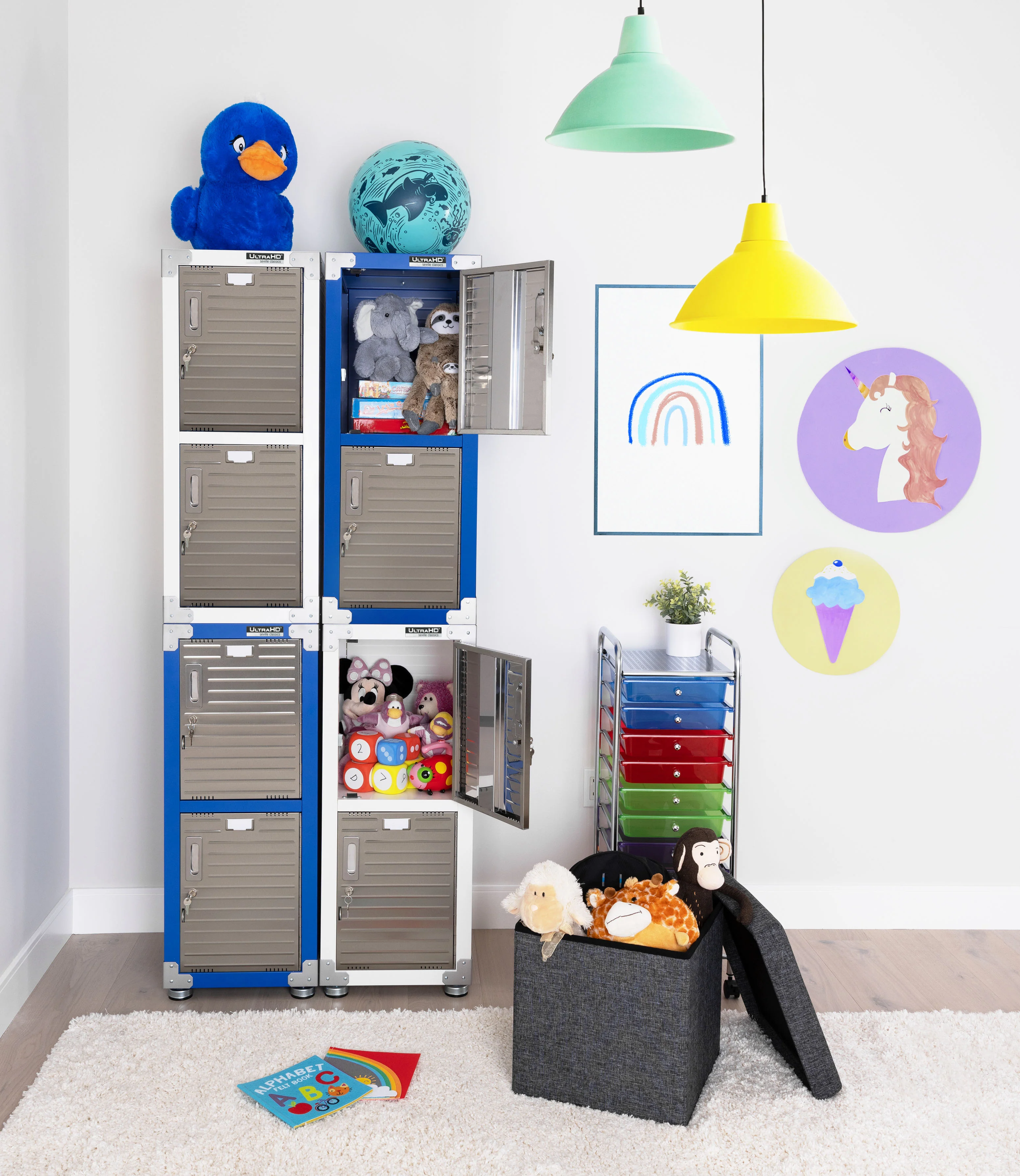 2025 UltraHD? Stapelbare Kasten met 4 Deuren