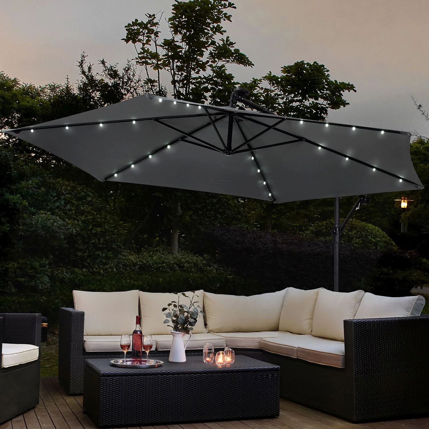 2025 Hangparasol Brazil 3,5 m grijs-cr��me met standaard en handkurbel �C zonbescherming met LED-verlichting