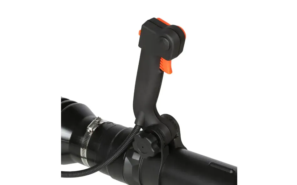 2-takt benzine rugblazer met 63,3 cm3, 233 MPH luchtsnelheid, 651 CFM luchtvolume, met gasklep aan de pijp