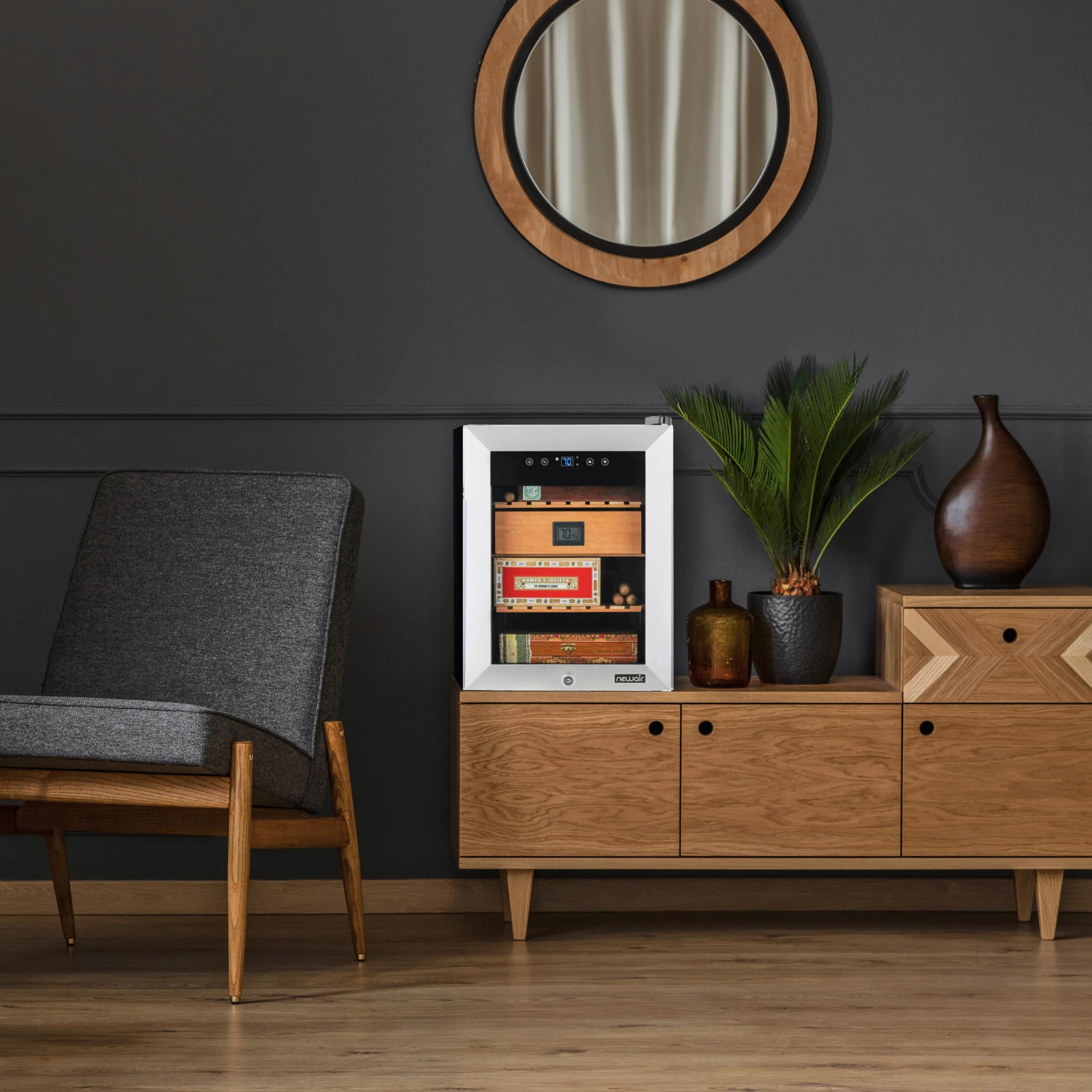 2025 Newair? Elektrische Humidor met Opti-Temp?, Capaciteit voor 250 Sigaren
