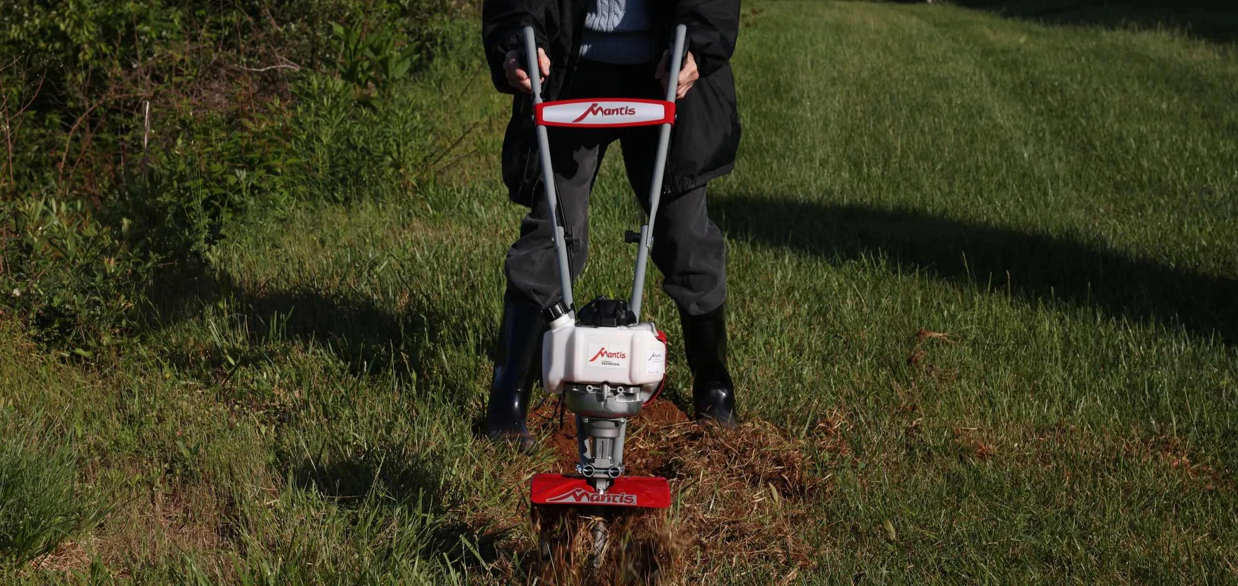 MANTIS 7268 Mini-Cultivator / Grondfrees �C 25 cc motor �C 9 inch voorste frezen �C Voorwaartse rotatie (CARB)