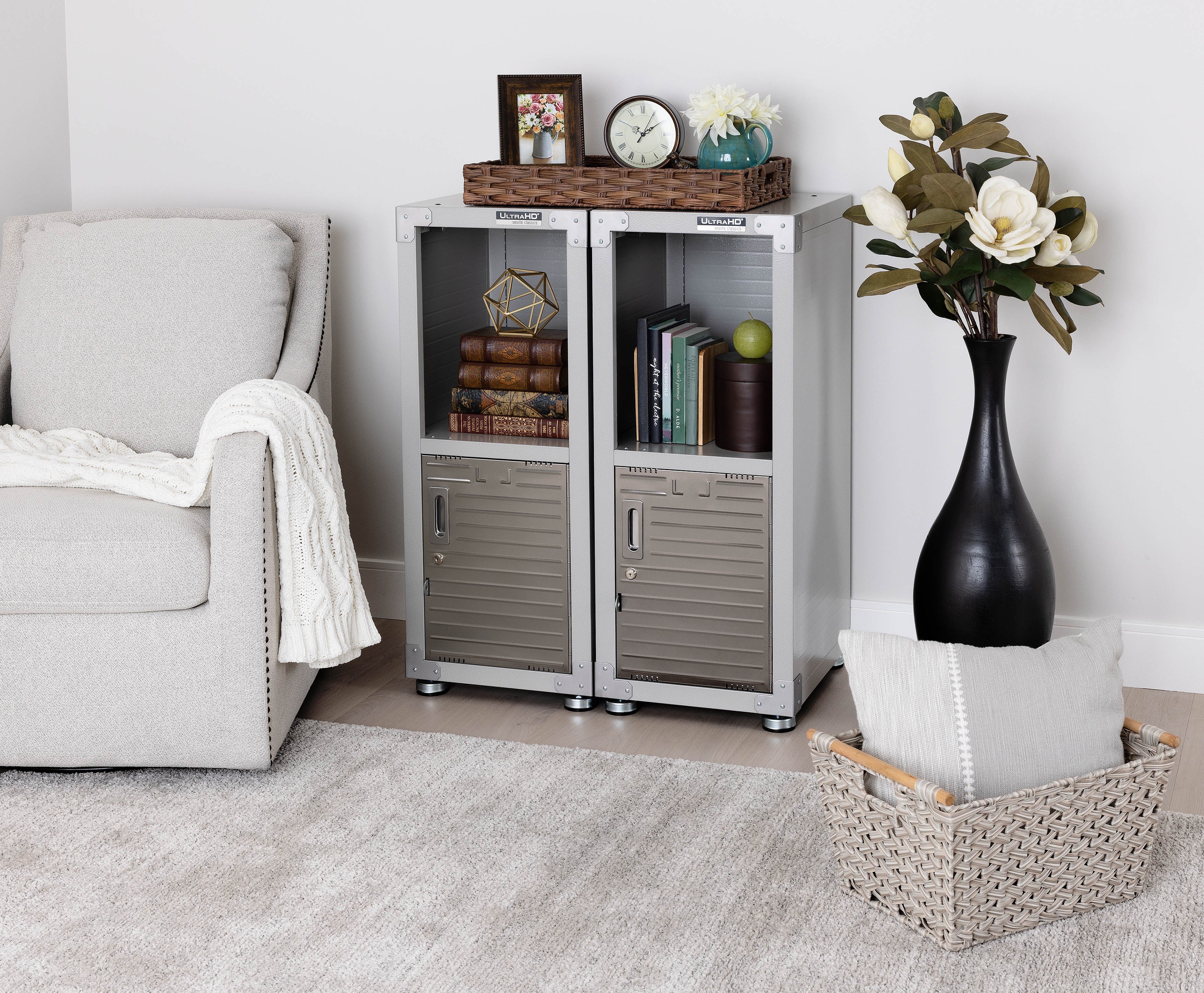 2025 UltraHD? Stapelbare Kasten met 4 Deuren