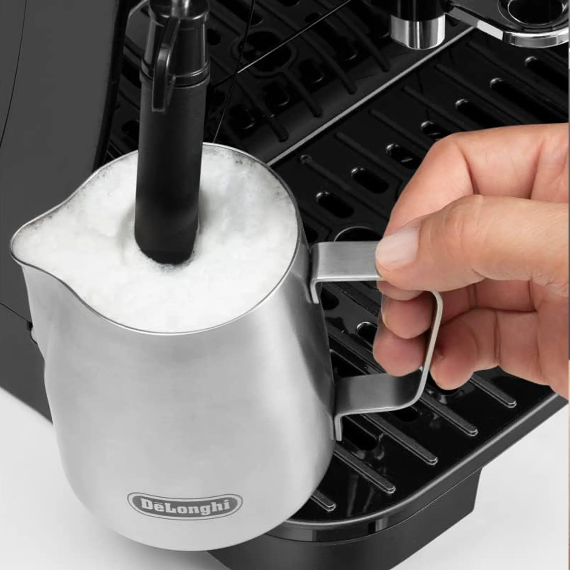 2025 De'Longhi Magnifica S ECAM11.112.B volautomatische koffiemachine �C Koffiewereld