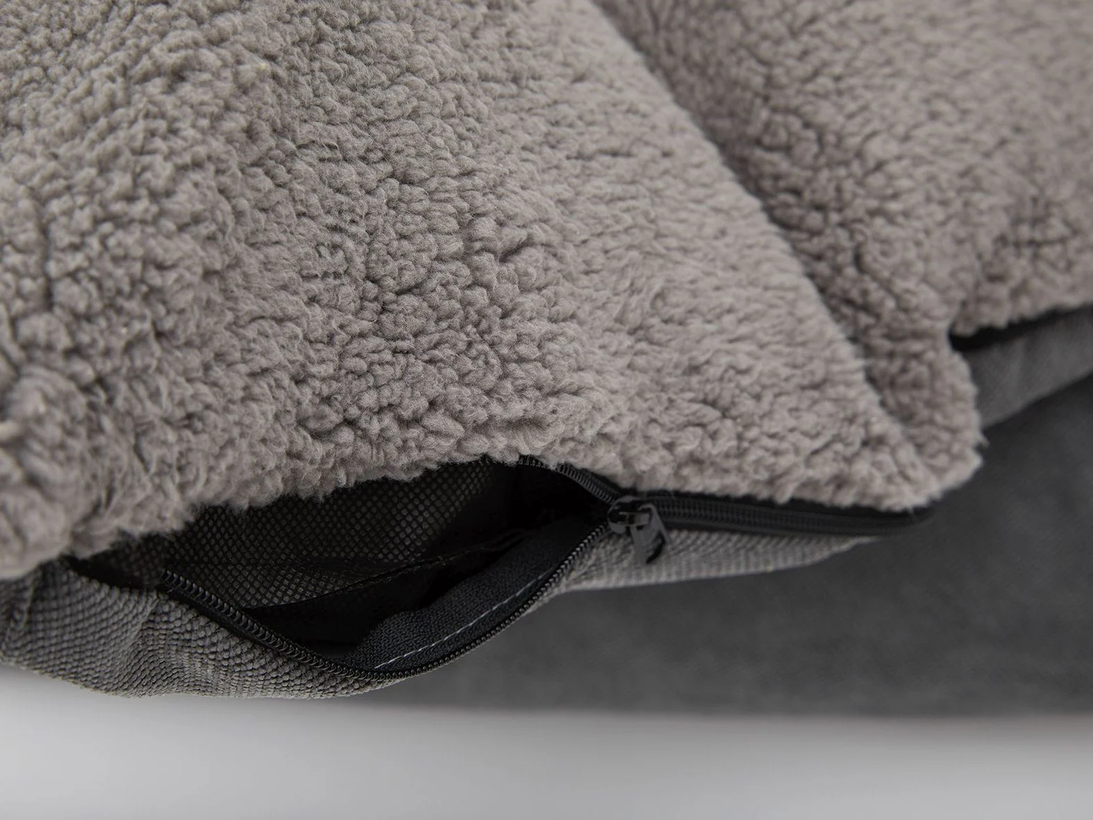 2025 Hondenbed LALELU