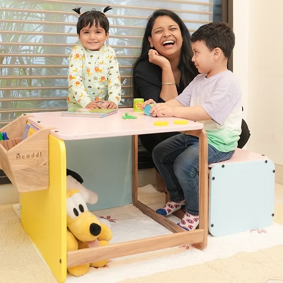 Ixia Height Changing Table and Stool