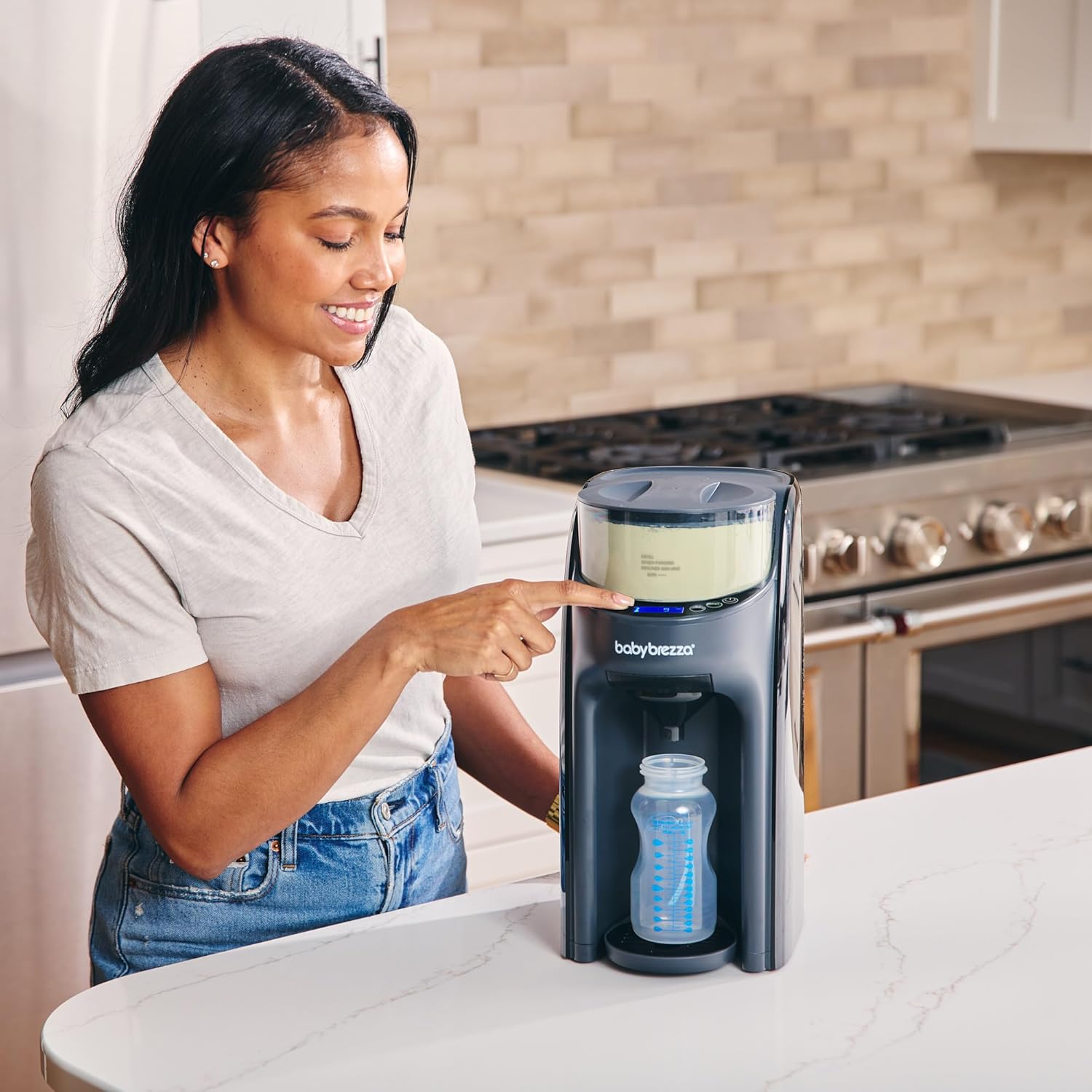 Baby Brezza Formula Pro Advanced Dispenser, Automatic Warm Formula Maker, BPA-Free, White