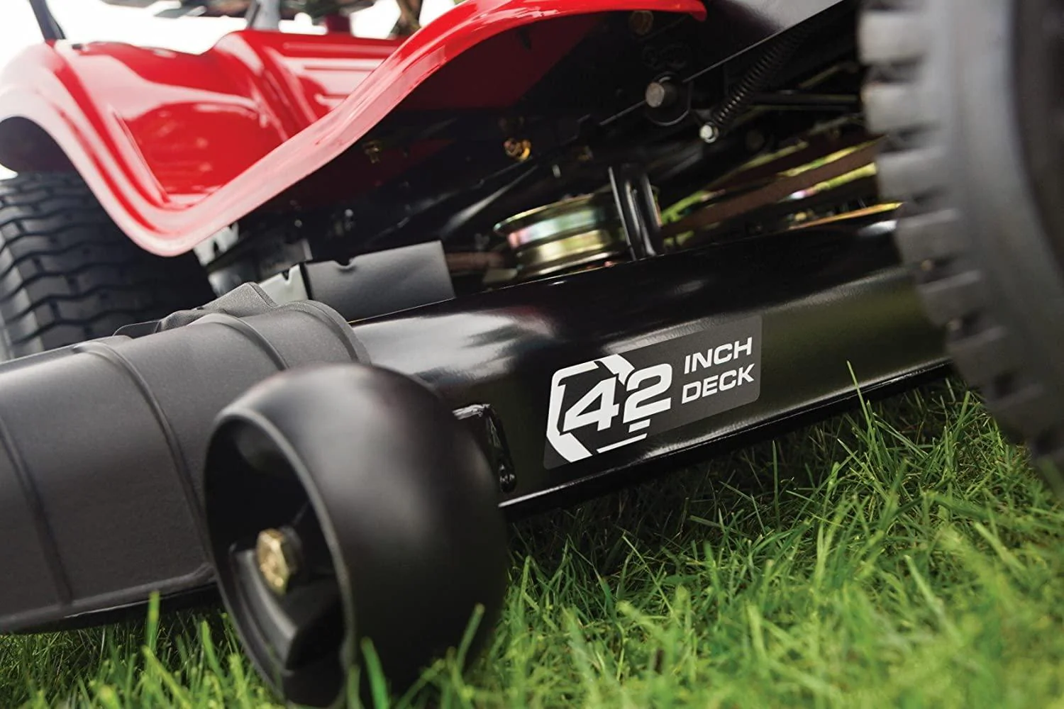 Hydrostatic 42-Inch 547cc Lawn Riding Mower