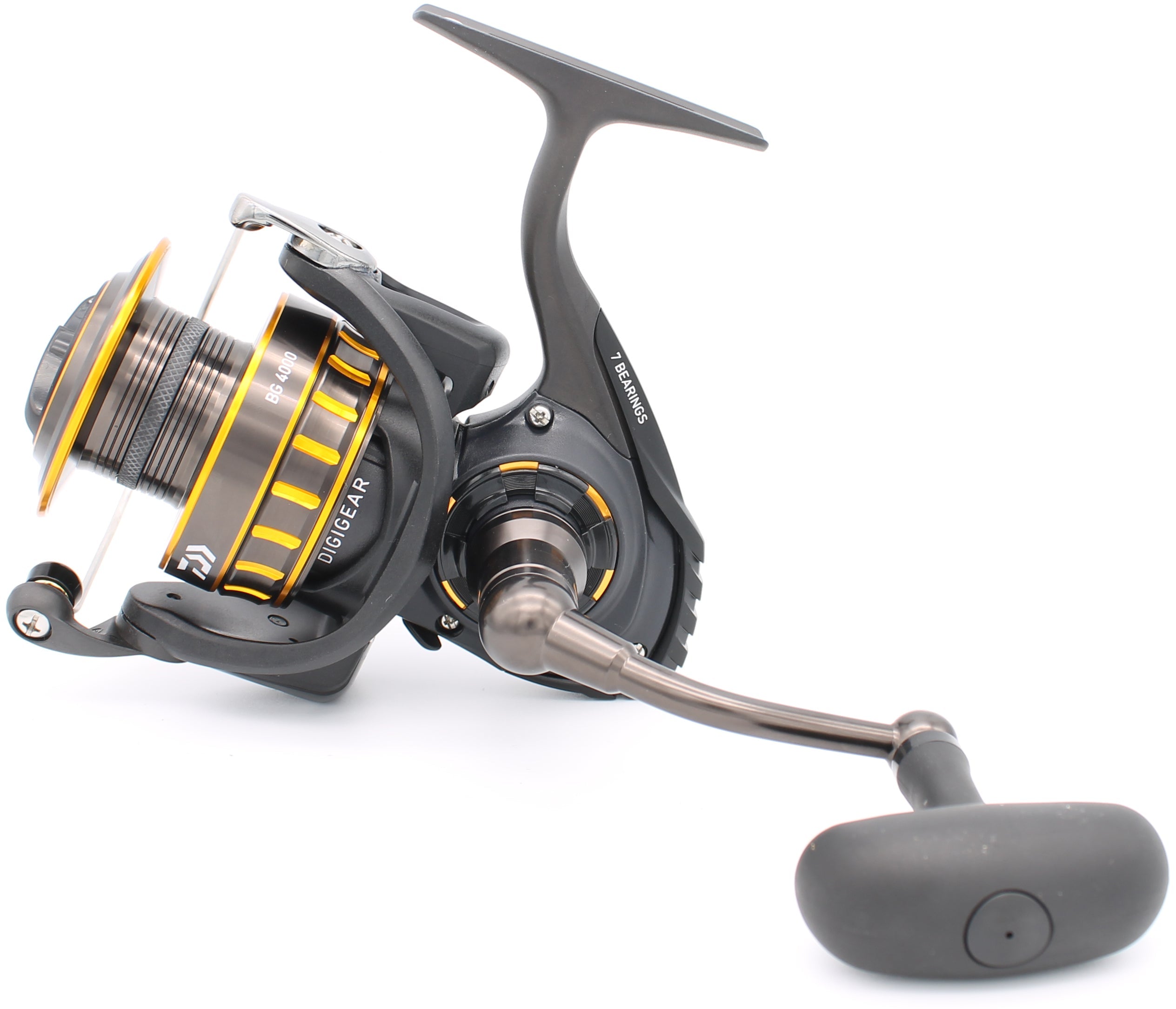 Daiwa BG Spinning Reel �C Black Anodized Aluminum, Digigear System, Air Rotor, Waterproof Drag for Freshwater & Saltwater Fishing