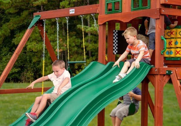 Playmaker Deluxe Swing Set