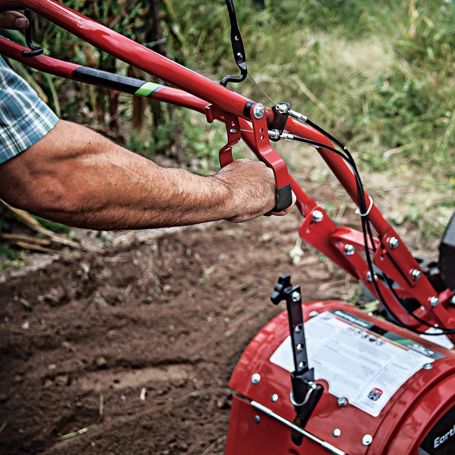 Earthquake 33970 Victor Rear Tine Tiller, Powerful 212cc 4-Cycle Vipe Engine