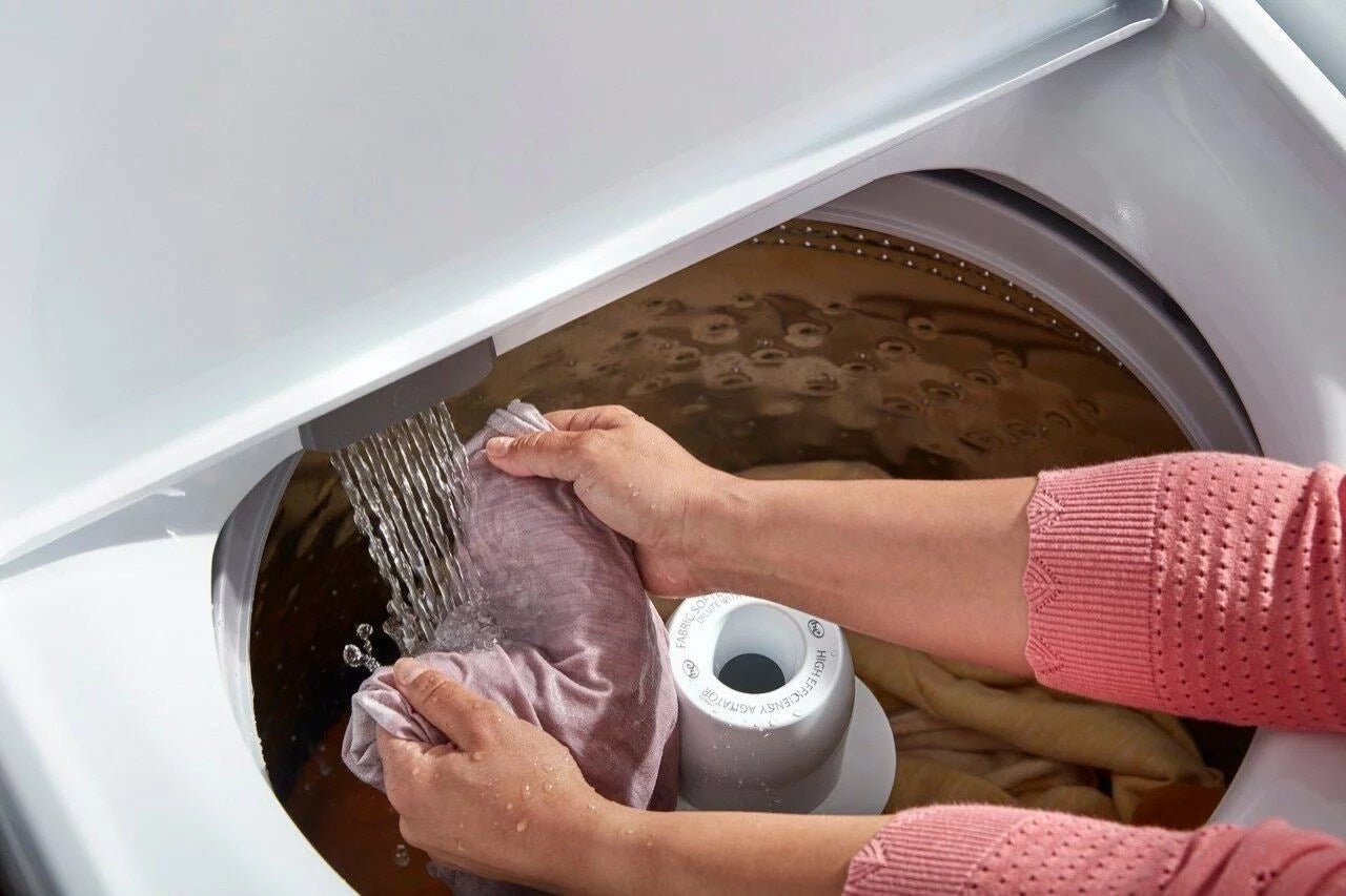 Whirlpool �C 4.5 Cu. Ft. Top Load Washer with Built-In Water Faucet �C White