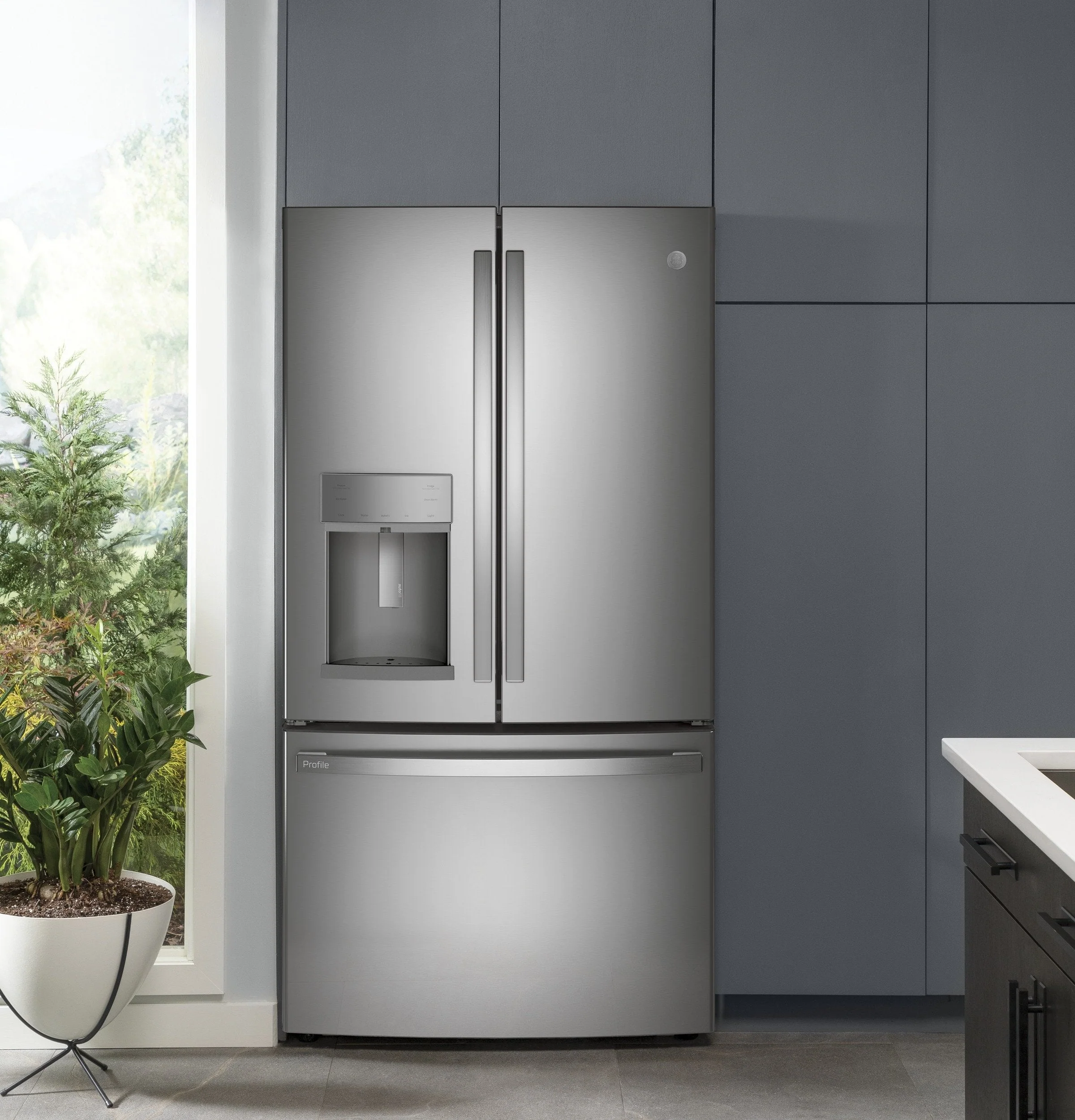 GE Profile? Series ENERGY STAR? 27.7 Cu. Ft. Fingerprint Resistant French-Door Refrigerator with Hands-Free AutoFill