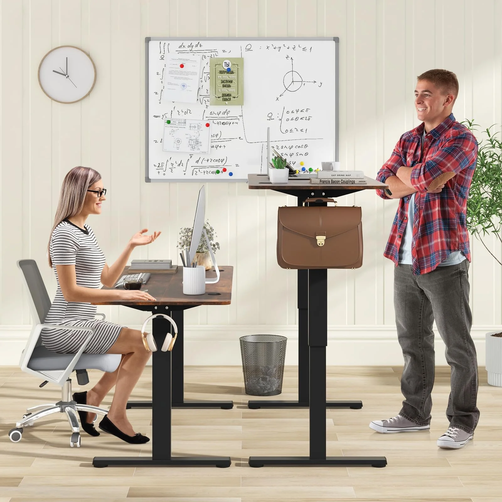 Giantex Electric Standing Desk, 140 x 60 cm Sit Stand Home Office Desk with 3 Memory Height Settings