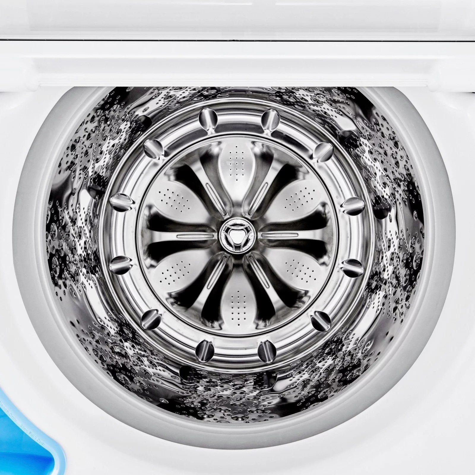 LG �C 5.5 Cu. Ft. Smart Top Load Washer with TurboWash3D �C White