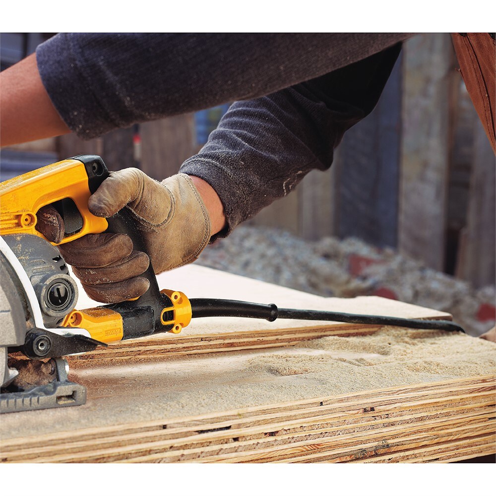 15-Amp 7-1/4-in Worm Drive Corded Circular Saw