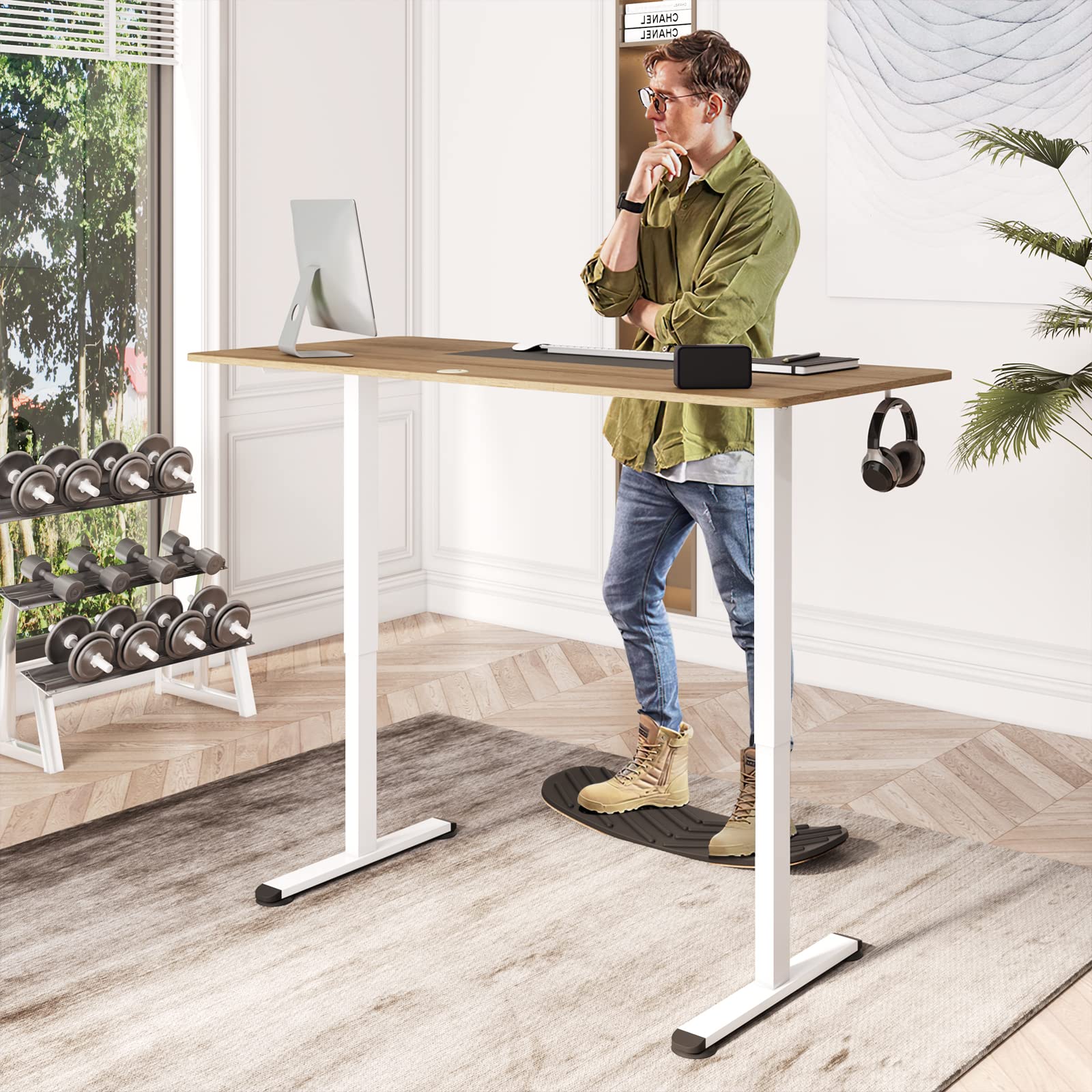Giantex 140 x 70cm Large Electric Standing Desk, Height Adjustable Sit to Stand Desk