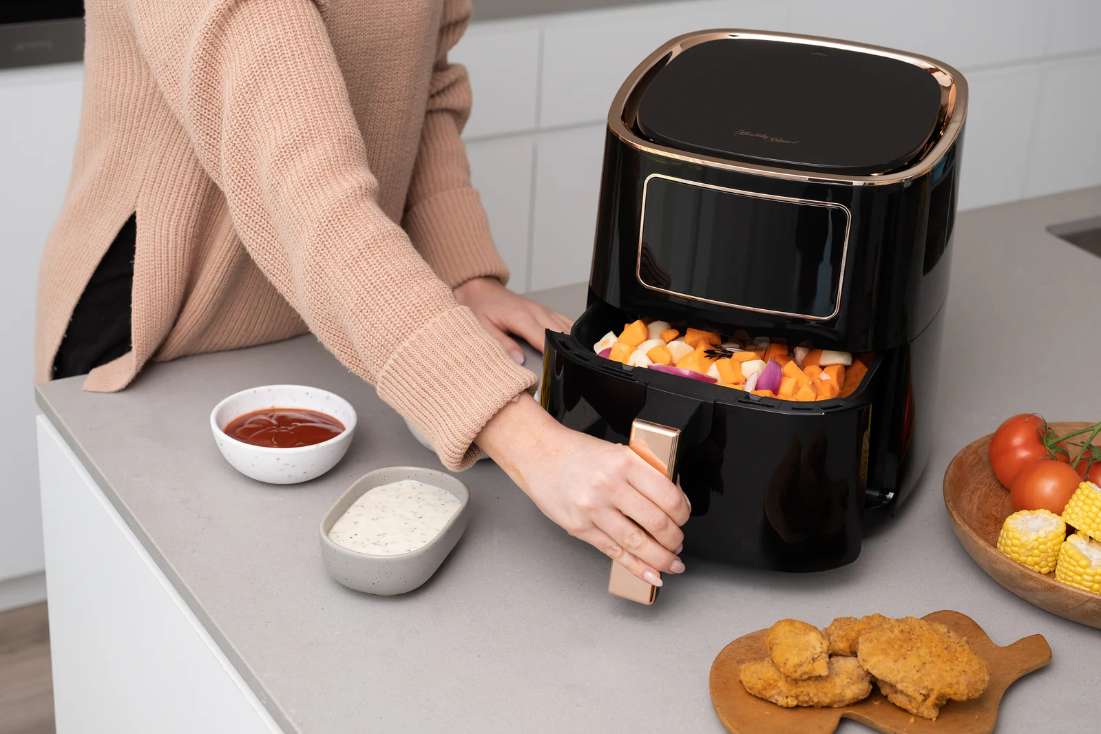7L Digital Air Fryer Black 1700W, 200C, 8 Cooking Settings