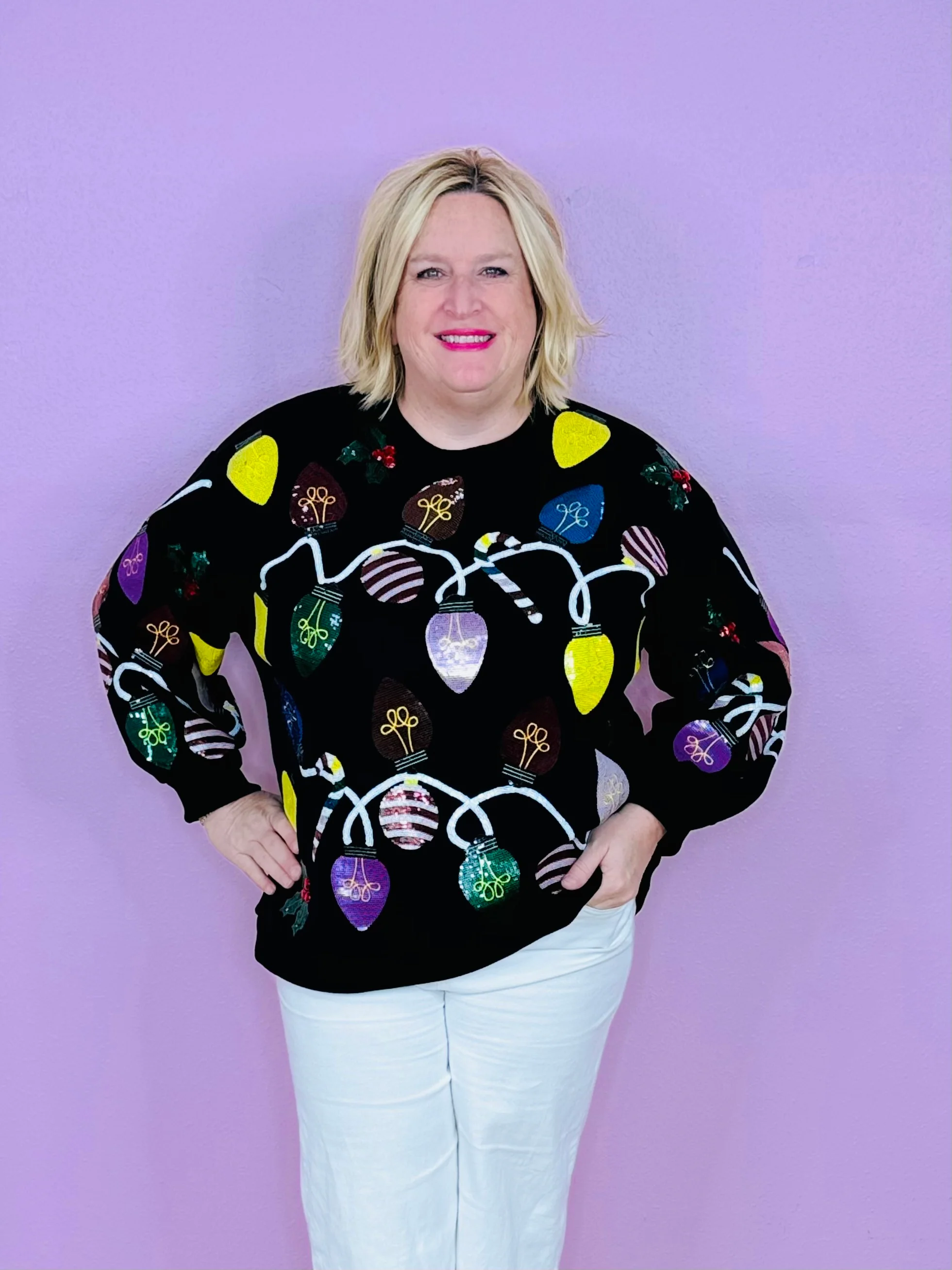 BLACK CHRISTMAS LIGHTS SWEATSHIRT-PLUS